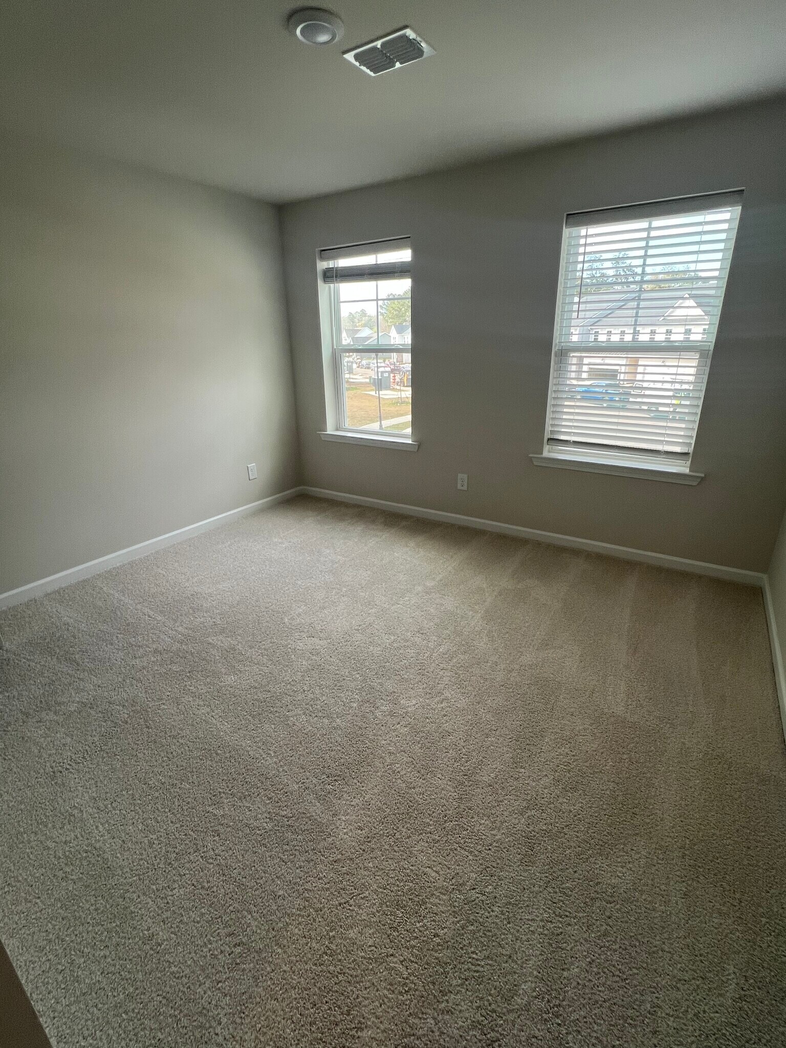 Building Photo - 227 Twinleaf Ct