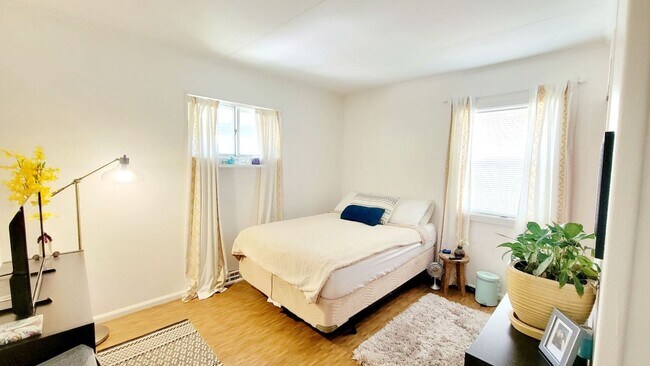 Building Photo - House - 2 Bedroom - Close to Downtown/WVU ...