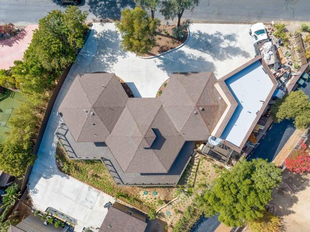 Building Photo - 2916 Anaheim St