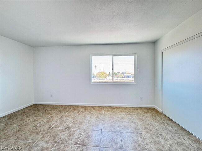 Building Photo - 2920 E Siki Ct