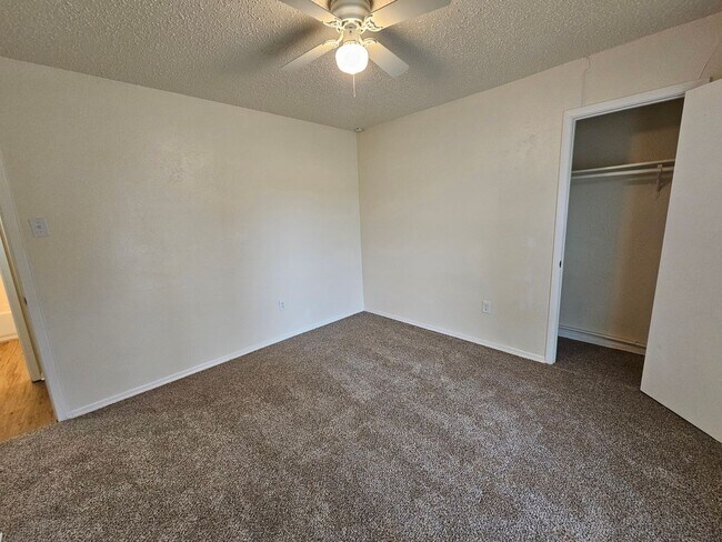 Building Photo - 110 Muleta Dr
