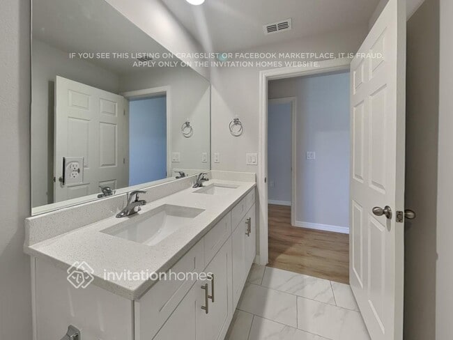 Building Photo - 426 Fitchburg St SW