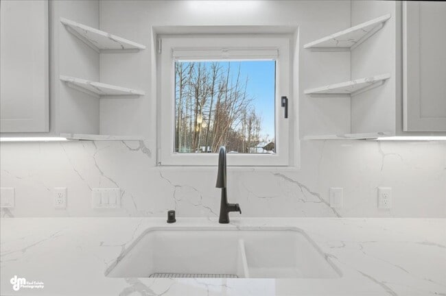 Building Photo - Fully ADA Accessible Home!