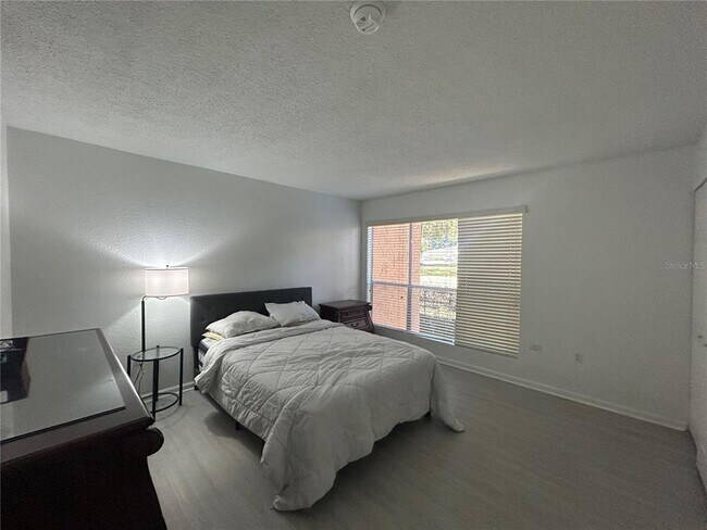 Building Photo - 1810 NW 23rd Blvd