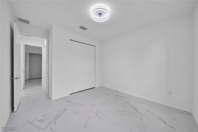 Building Photo - 3806 15th St W