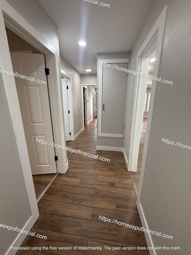 Building Photo - Nice Home For Rent