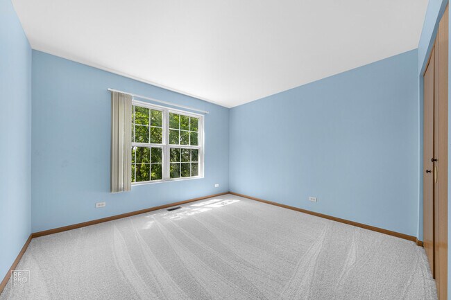 Building Photo - 959 Ellsworth Dr