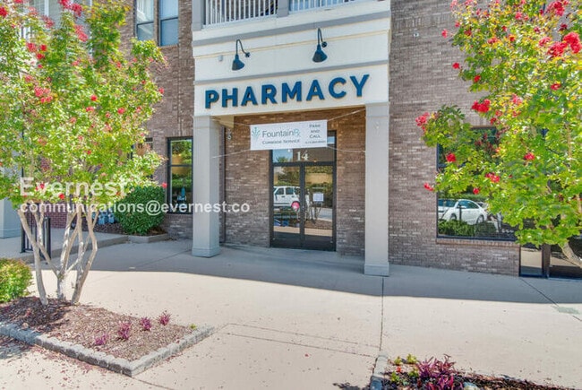 Building Photo - 7232 Althorp Way