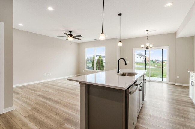 Building Photo - 5478 Dutch Ln