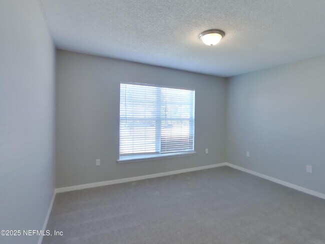 Building Photo - 1656 Dartmouth Dr