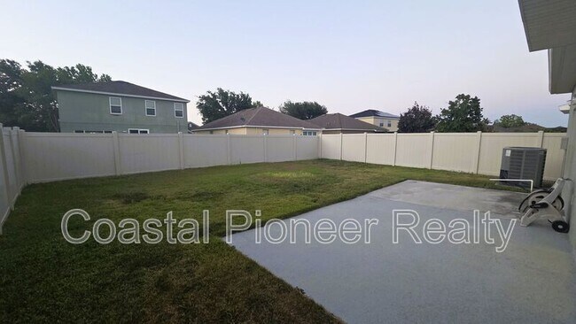 Building Photo - 10279 Newminster Loop