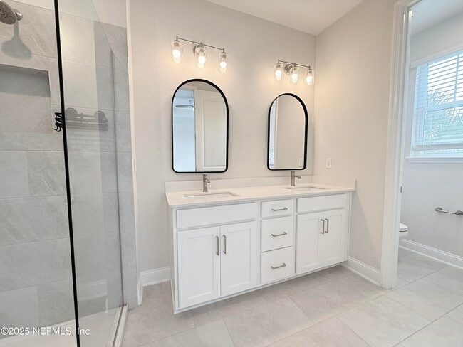 Building Photo - 14161 Sea Wave Ln