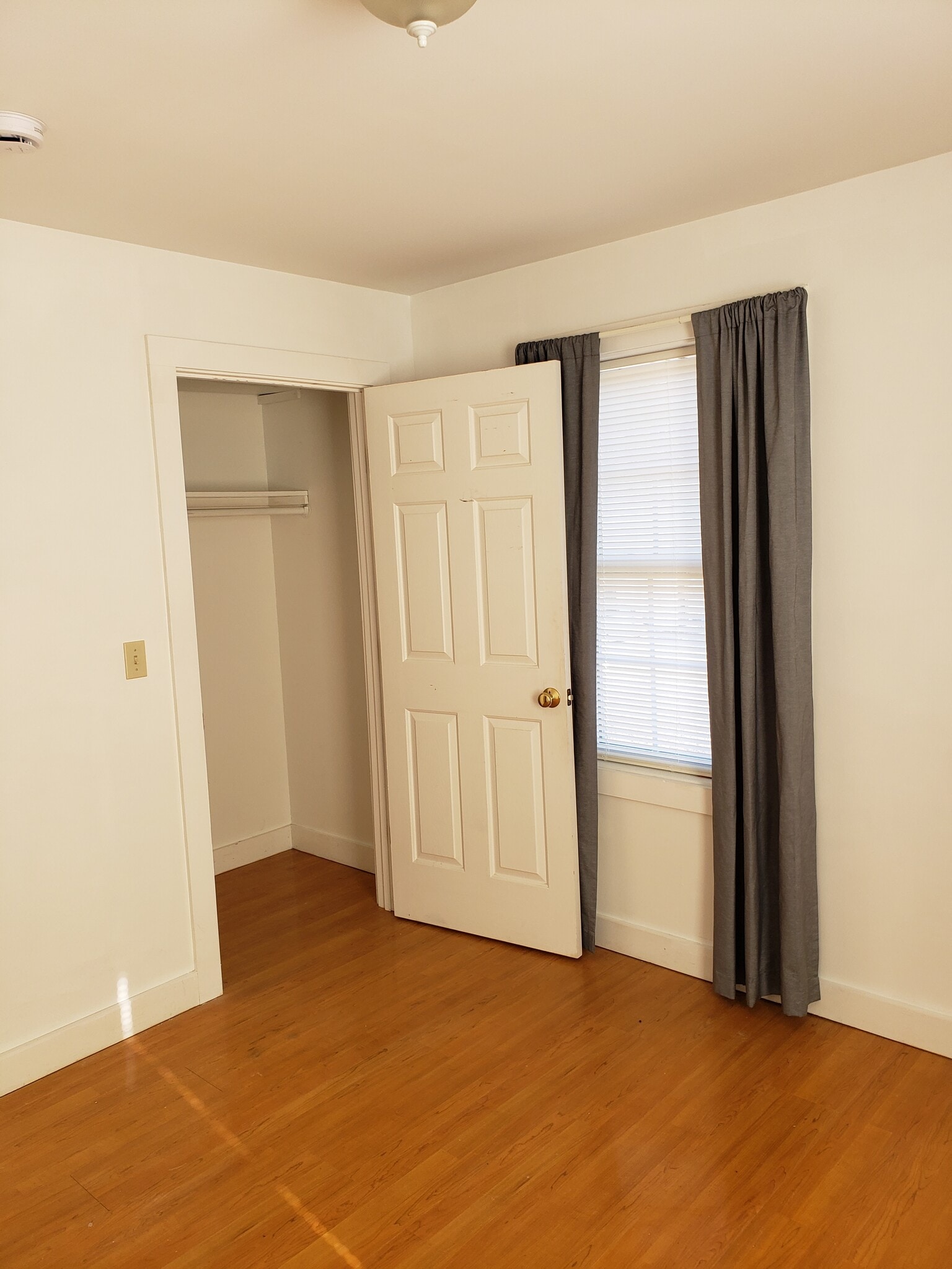 bedroom 1 - 2864 Fort Bridgman Rd