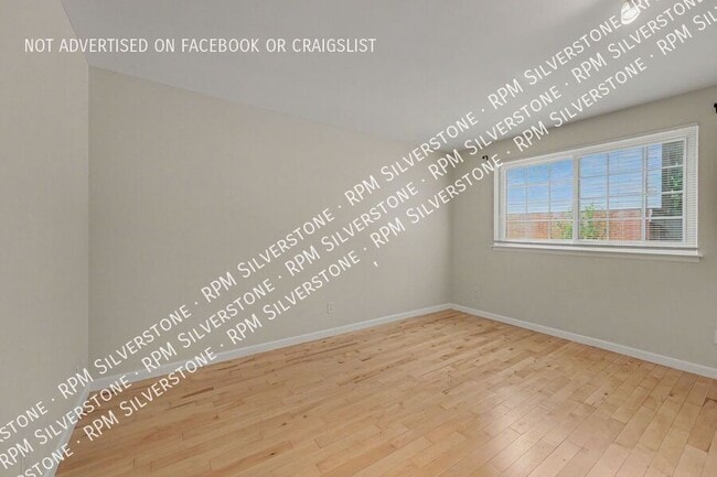 Building Photo - 547 Reed-