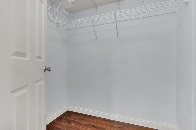 Building Photo - 17 Sagamore