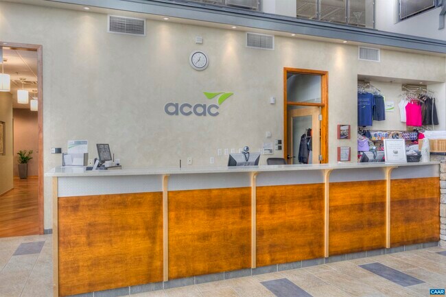 Building Photo - 164 Brookwood Dr