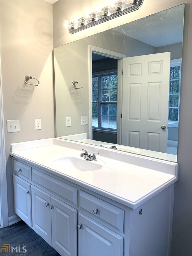 Building Photo - 1225 Persimmon Place Dr