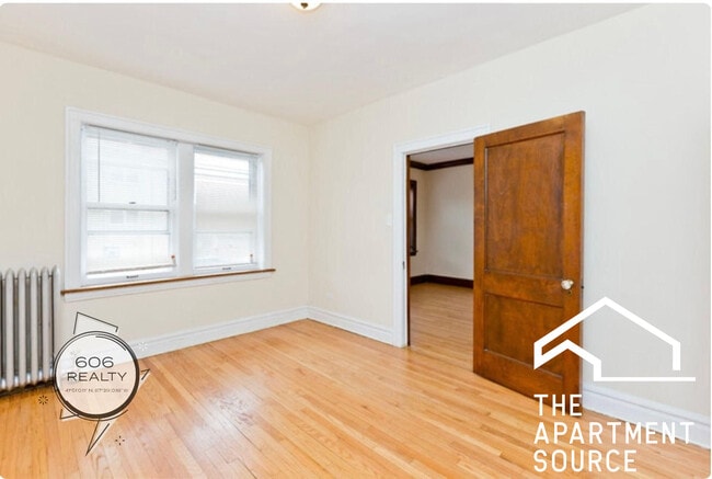 Building Photo - 1942 Grove Ave