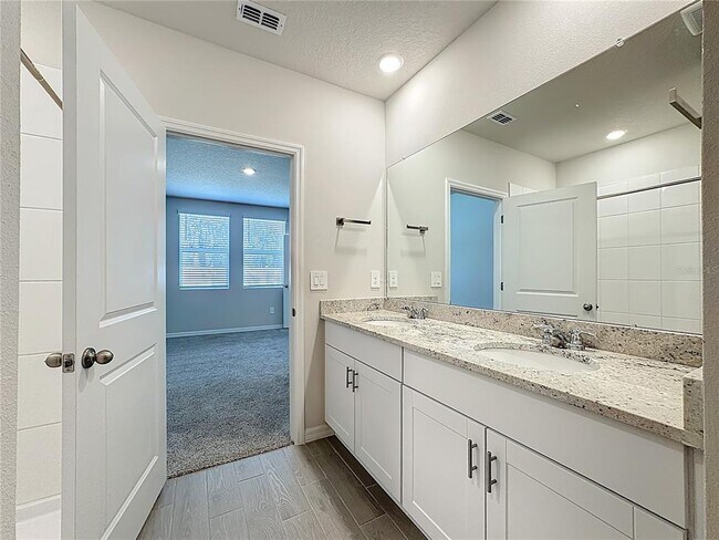 Building Photo - 7329 Boggy Crk Pl