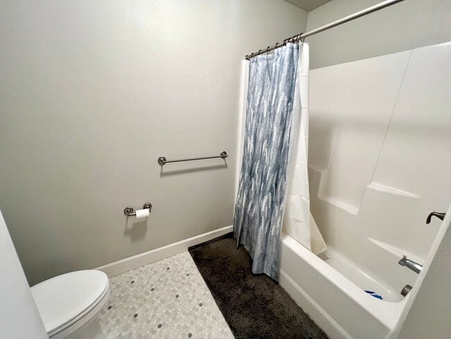 Building Photo - Modern 4 Bedroom Rambler in Ellensburg