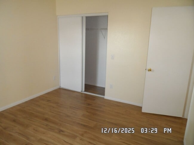 Building Photo - 4 Bedrooms, 2 Bathrooms, 3 Car Garage, 1899 sq. ft., Large Fenced, Front Yard Lawn, Near Schools ...