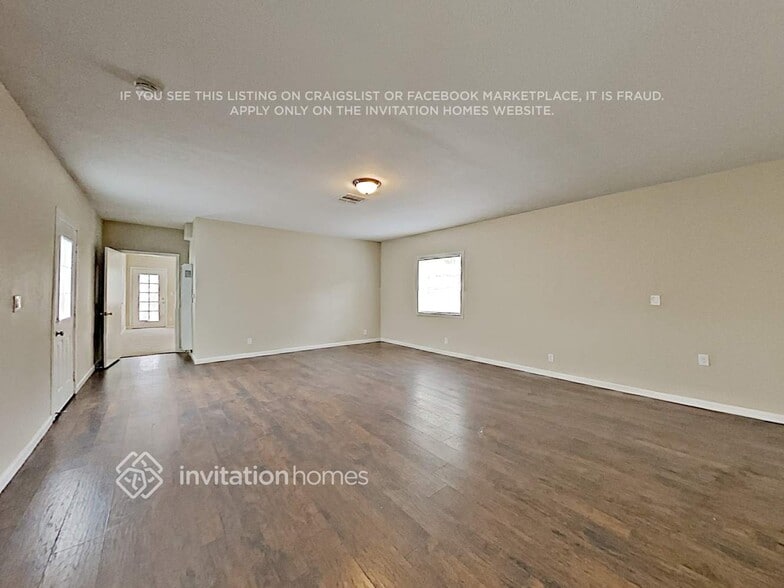 Building Photo - 8005 Quartz Ave