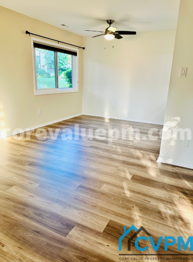 Building Photo - 1906 Ardenwood Terrace