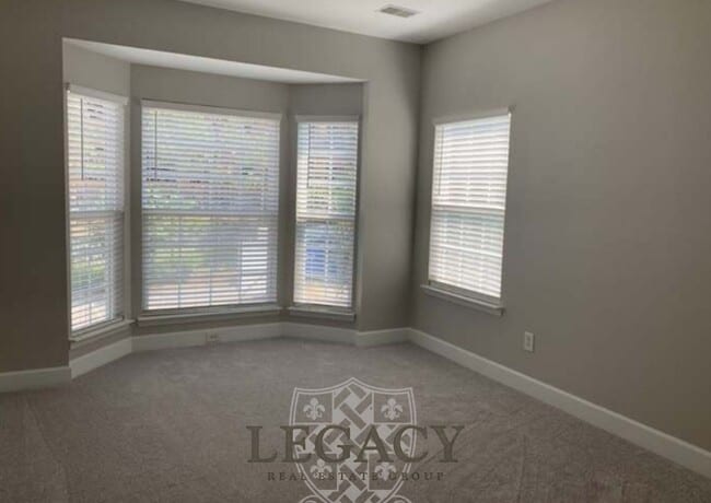 Building Photo - 8045 Bienville Dr