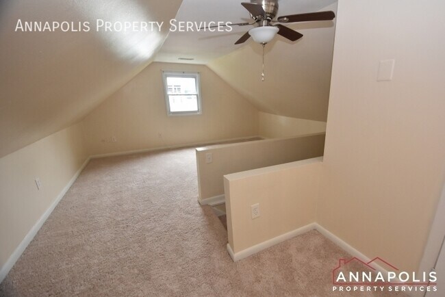 Building Photo - 1395 Bayside Dr