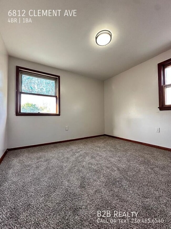 Building Photo - 6812 Clement Ave