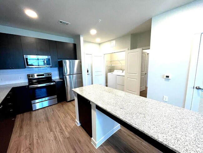 Building Photo - 5901 Co Rd 277