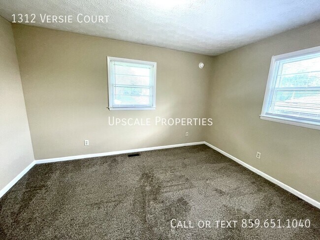 Building Photo - 1312 Versie Ct