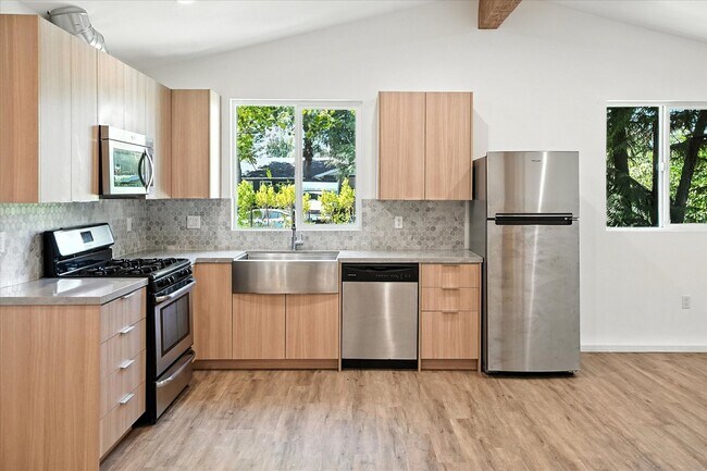 Building Photo - 8846 Laramie Ave