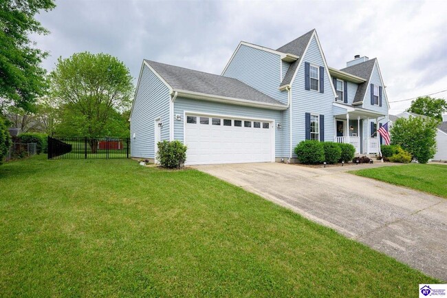 Building Photo - 1802 Lakewood Dr