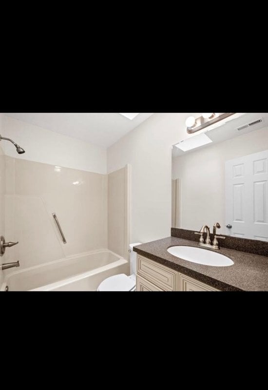 Building Photo - 1004 Belle Dr