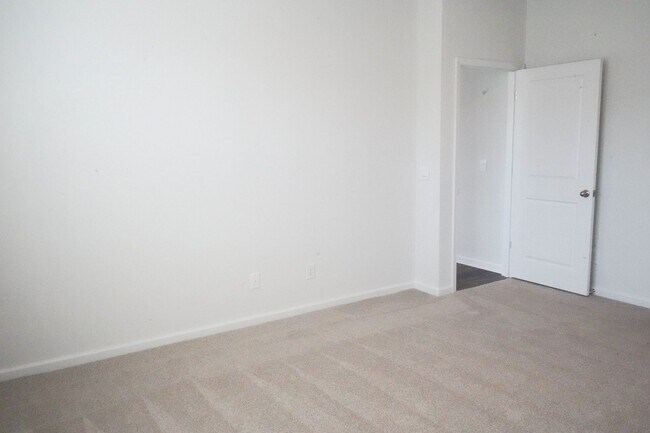 Building Photo - Available Soon!