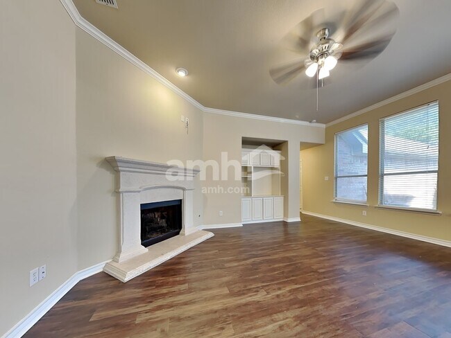 Building Photo - 989 Dogwood Ln