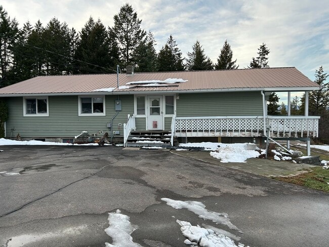 Building Photo - 180 Kookoosint Trail