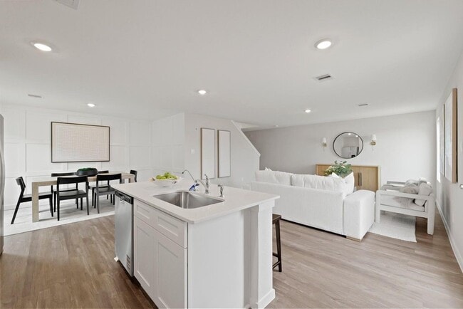 Building Photo - 40954 Seasoned Oak Ln