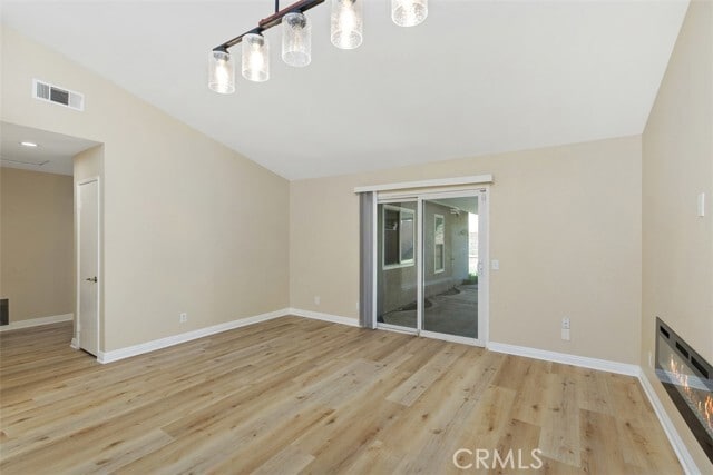 Building Photo - 15002 Woodcrest Dr