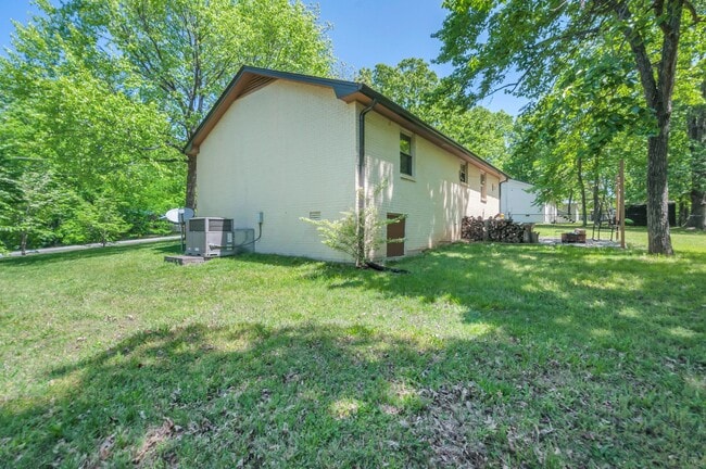 Building Photo - 7311 Birch Bark Dr