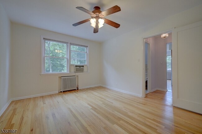 Building Photo - 349 Bloomfield Ave