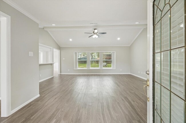 Building Photo - 23834 English Oak Dr