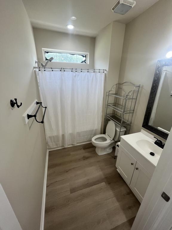 Building Photo - 1314 River Oaks Dr
