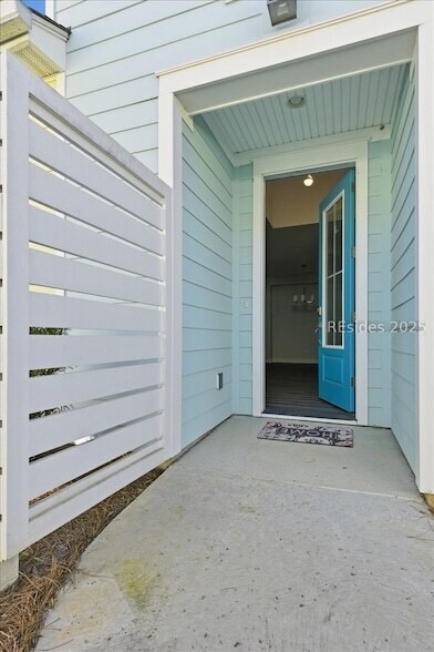 Building Photo - 155 Weekend Ave