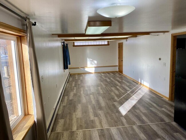 Building Photo - 620 Washakie St