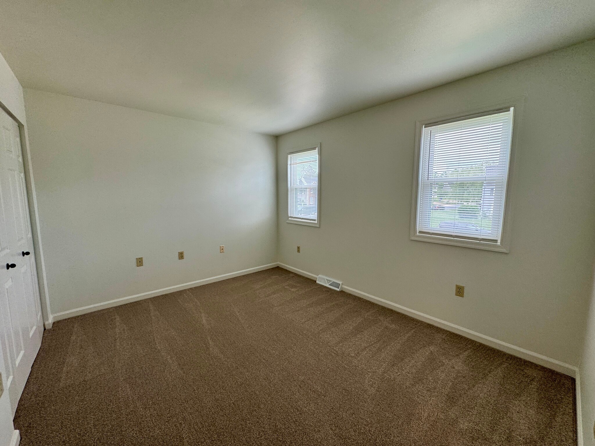 Building Photo - 106 Chukar Ct