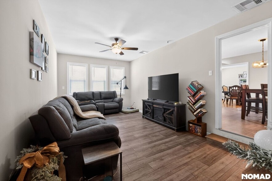 Building Photo - 12 Fetherman St