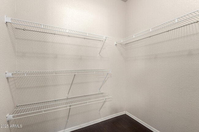 Building Photo - 5401 E Van Buren St