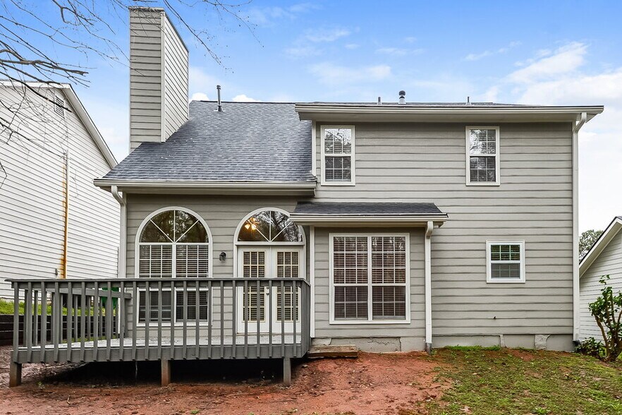 Building Photo - 2092 Wedgewood Dr